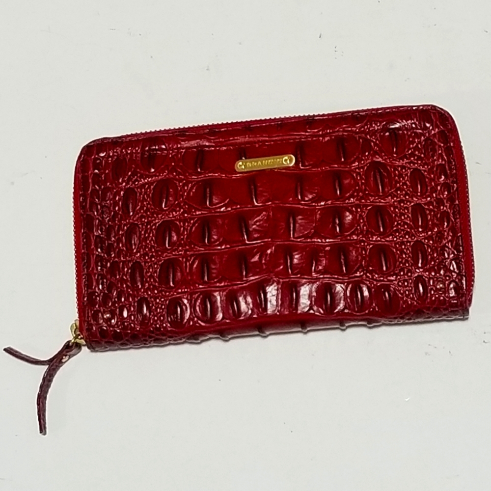 Brahmin Fuchsia 100% Leather Suri Melbourne Croc Print Classic Zip Around Wallet